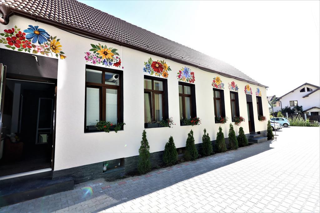 Flowers House Apartment *