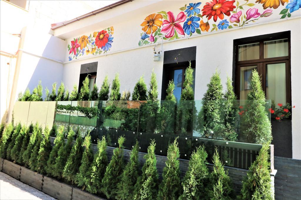 Flowers House Apartment *